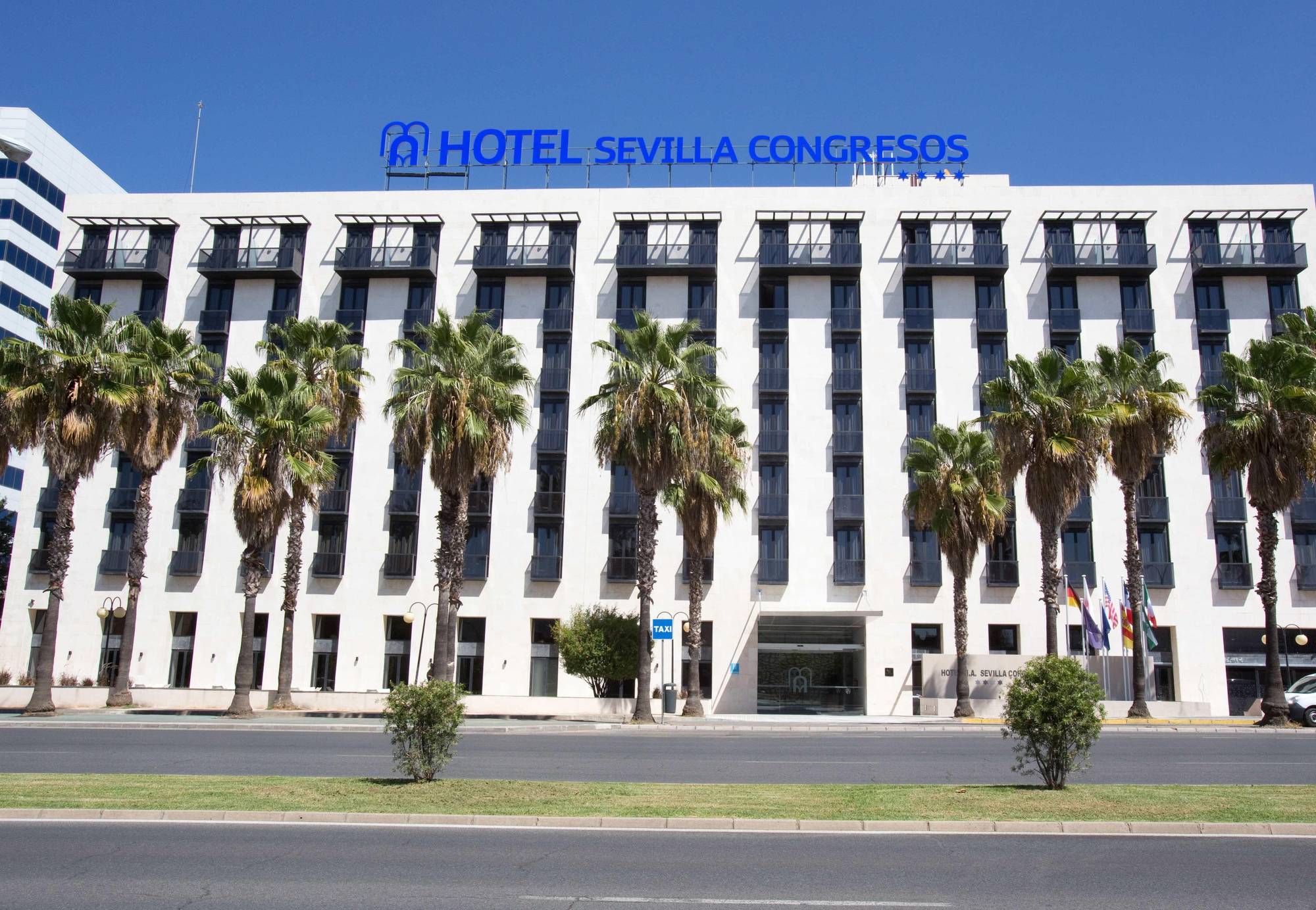 M.A. Hotel Sevilla Congresos Exterior foto